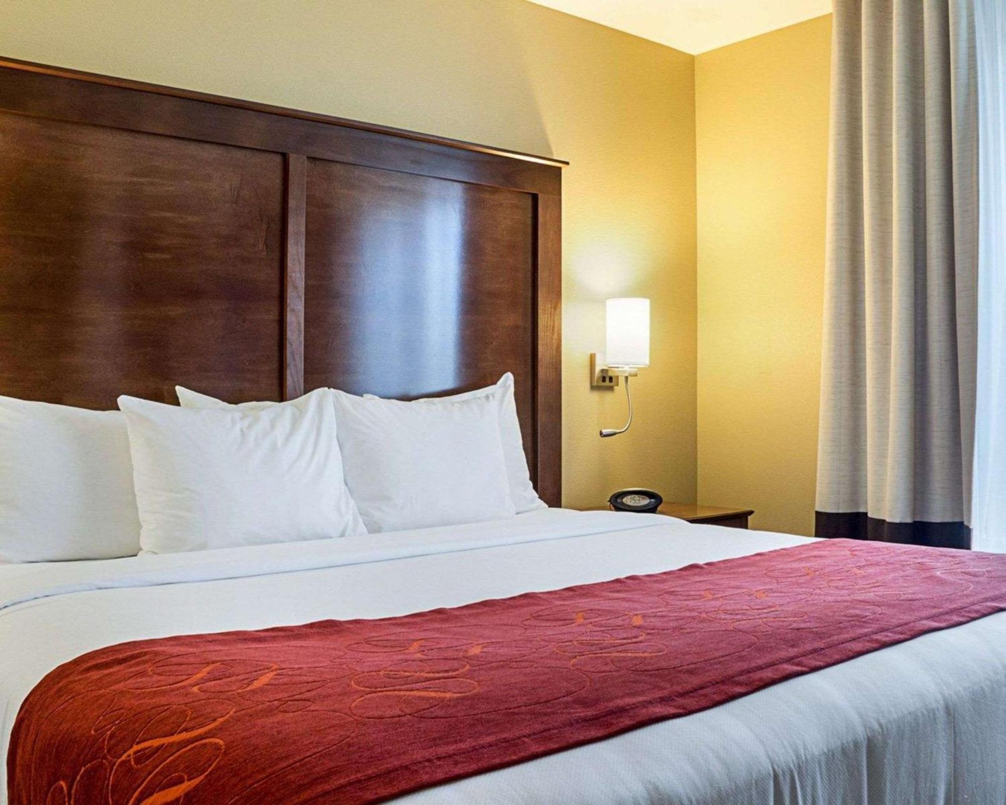 Comfort Suites Fargo Medical Center Extérieur photo
