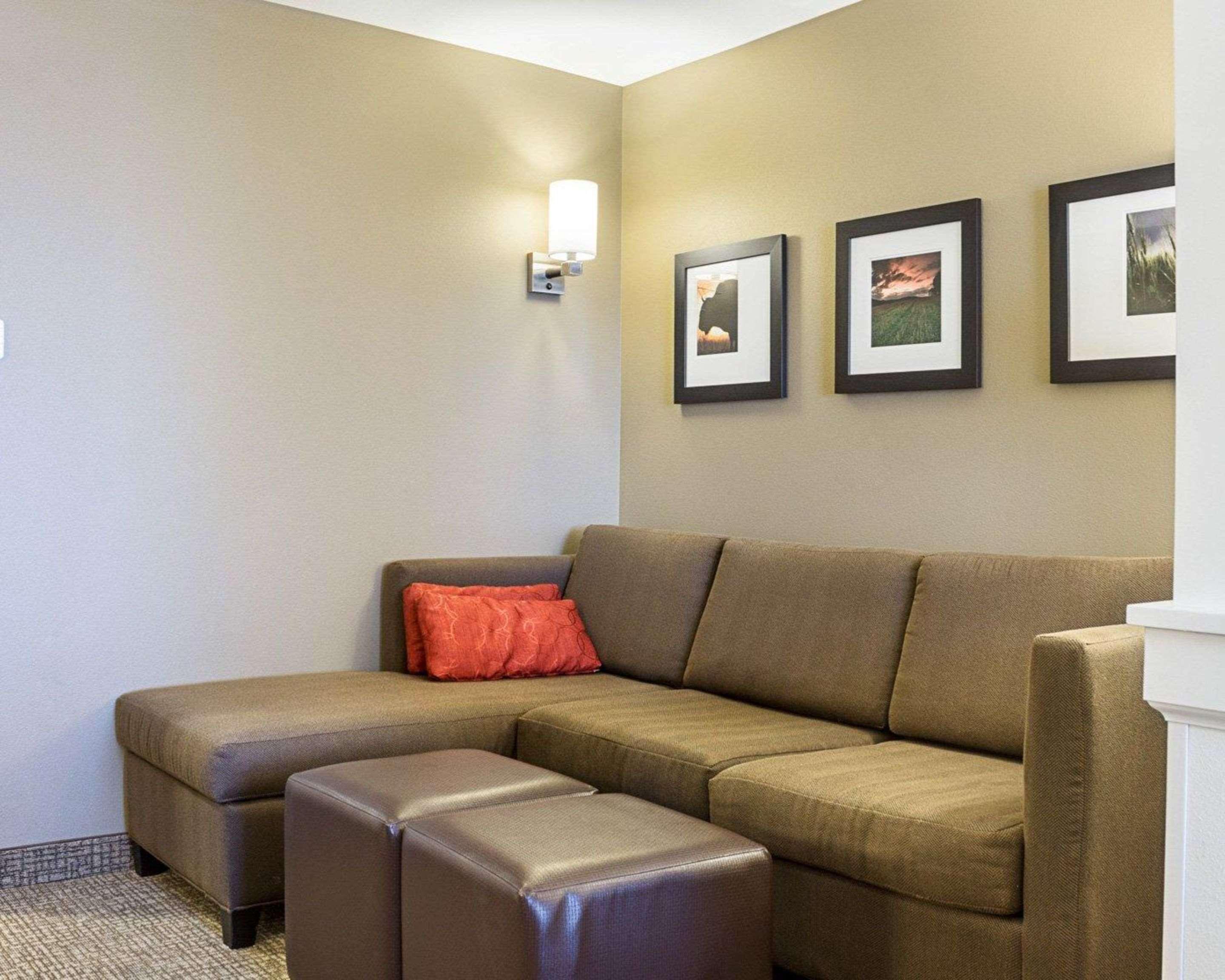 Comfort Suites Fargo Medical Center Extérieur photo