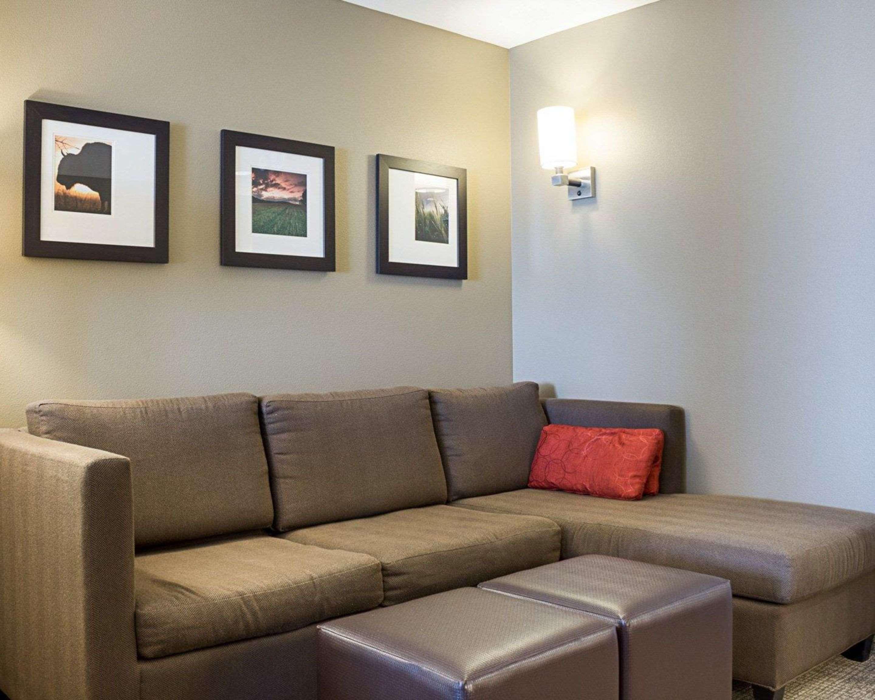 Comfort Suites Fargo Medical Center Extérieur photo