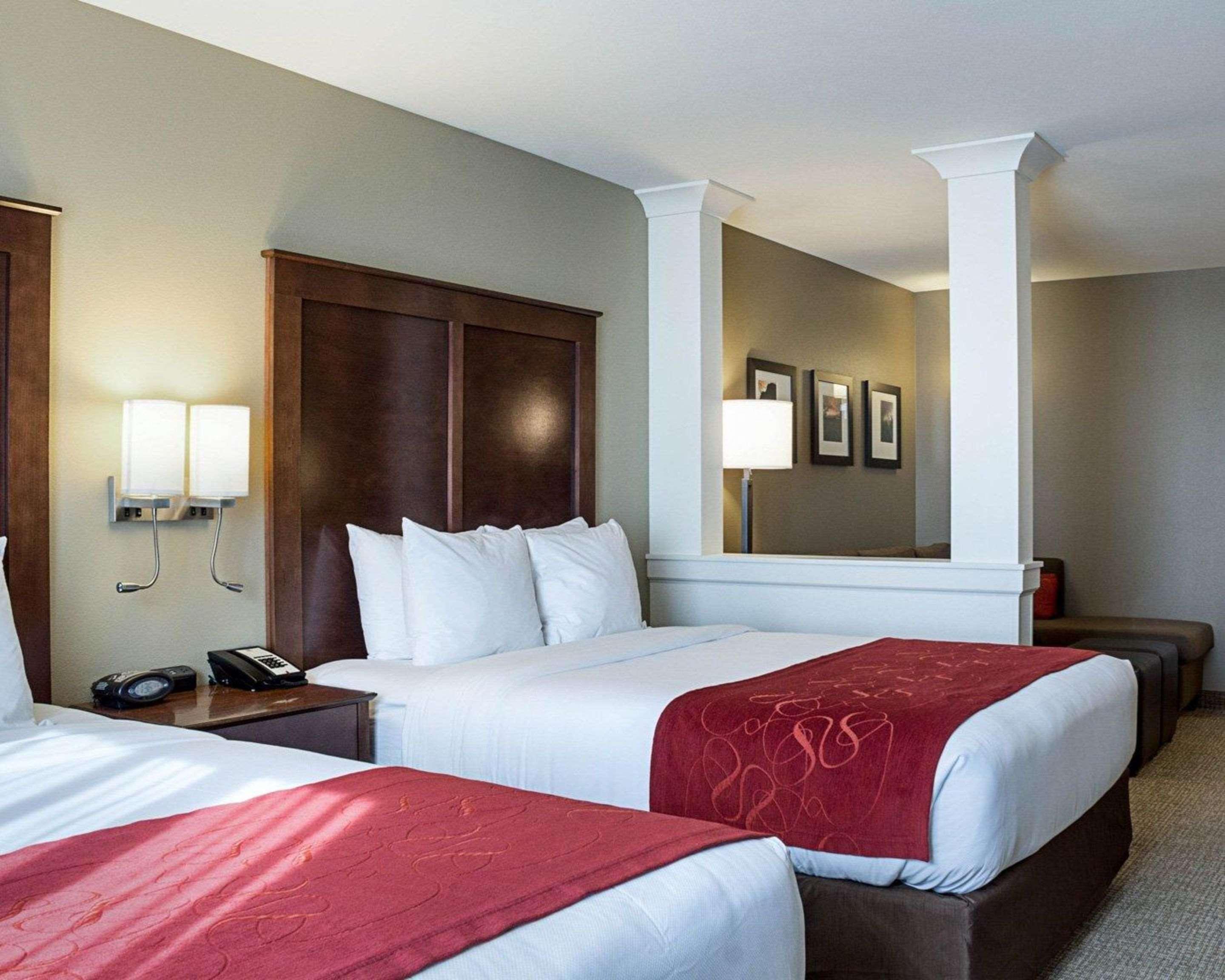 Comfort Suites Fargo Medical Center Extérieur photo