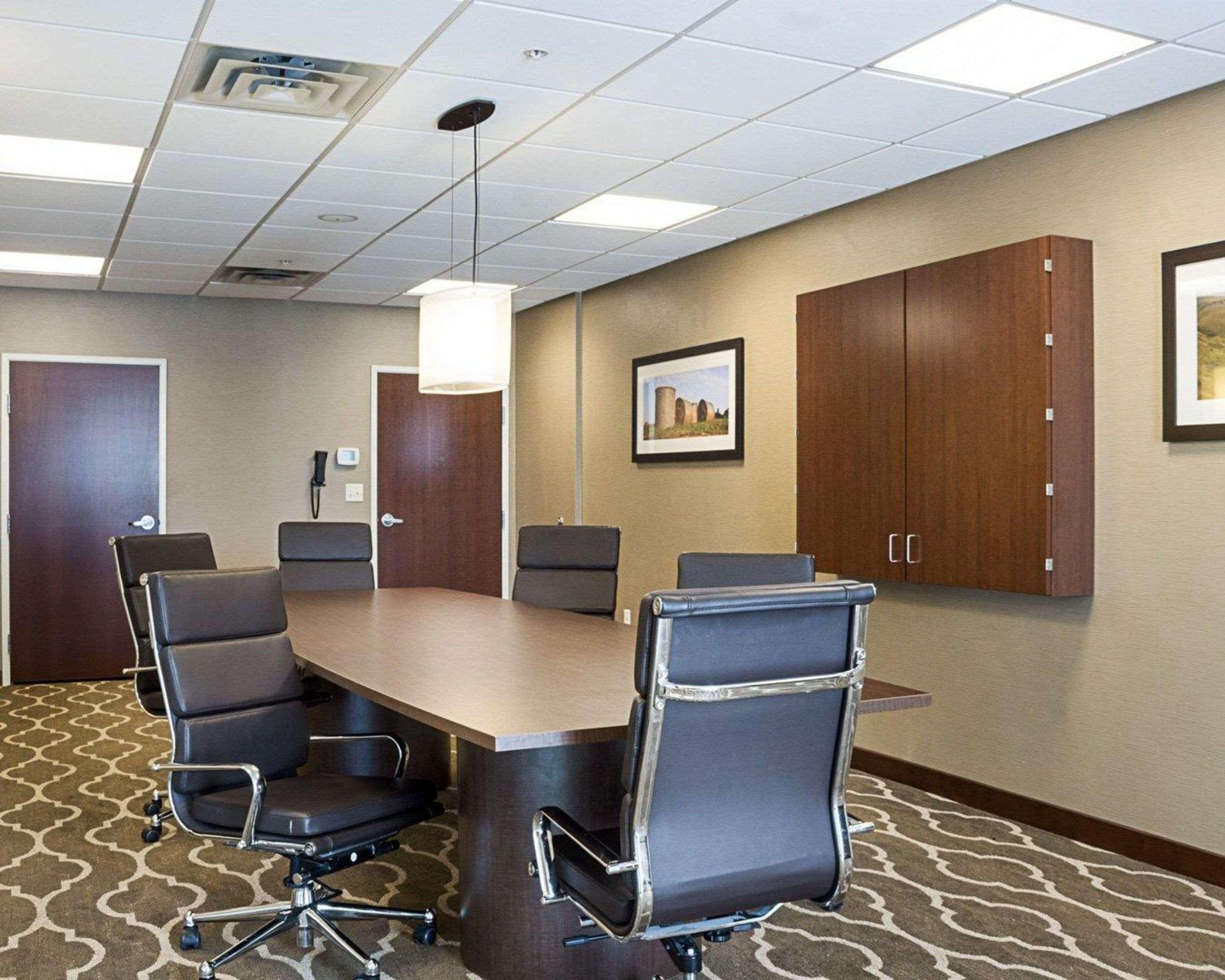 Comfort Suites Fargo Medical Center Extérieur photo