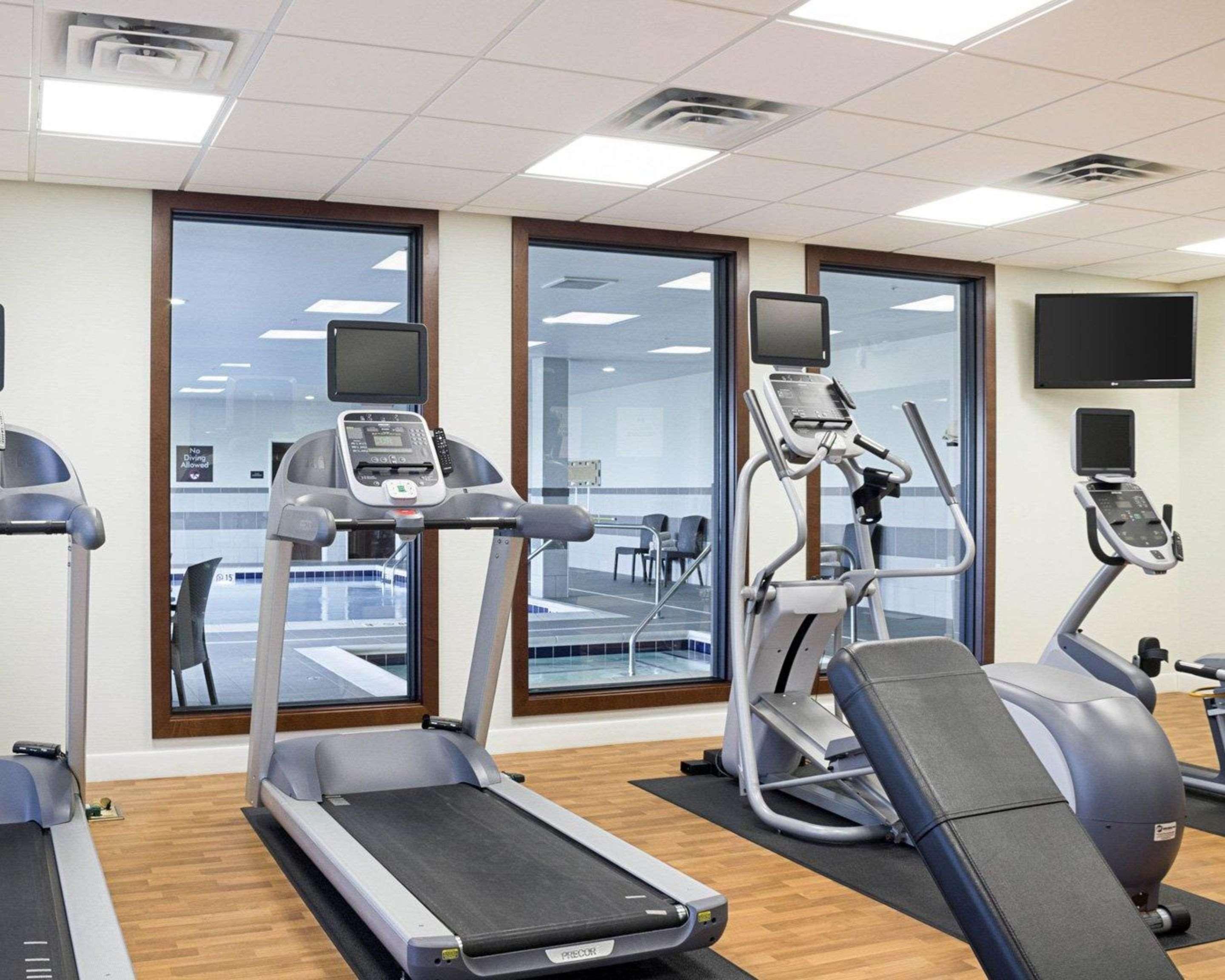 Comfort Suites Fargo Medical Center Extérieur photo