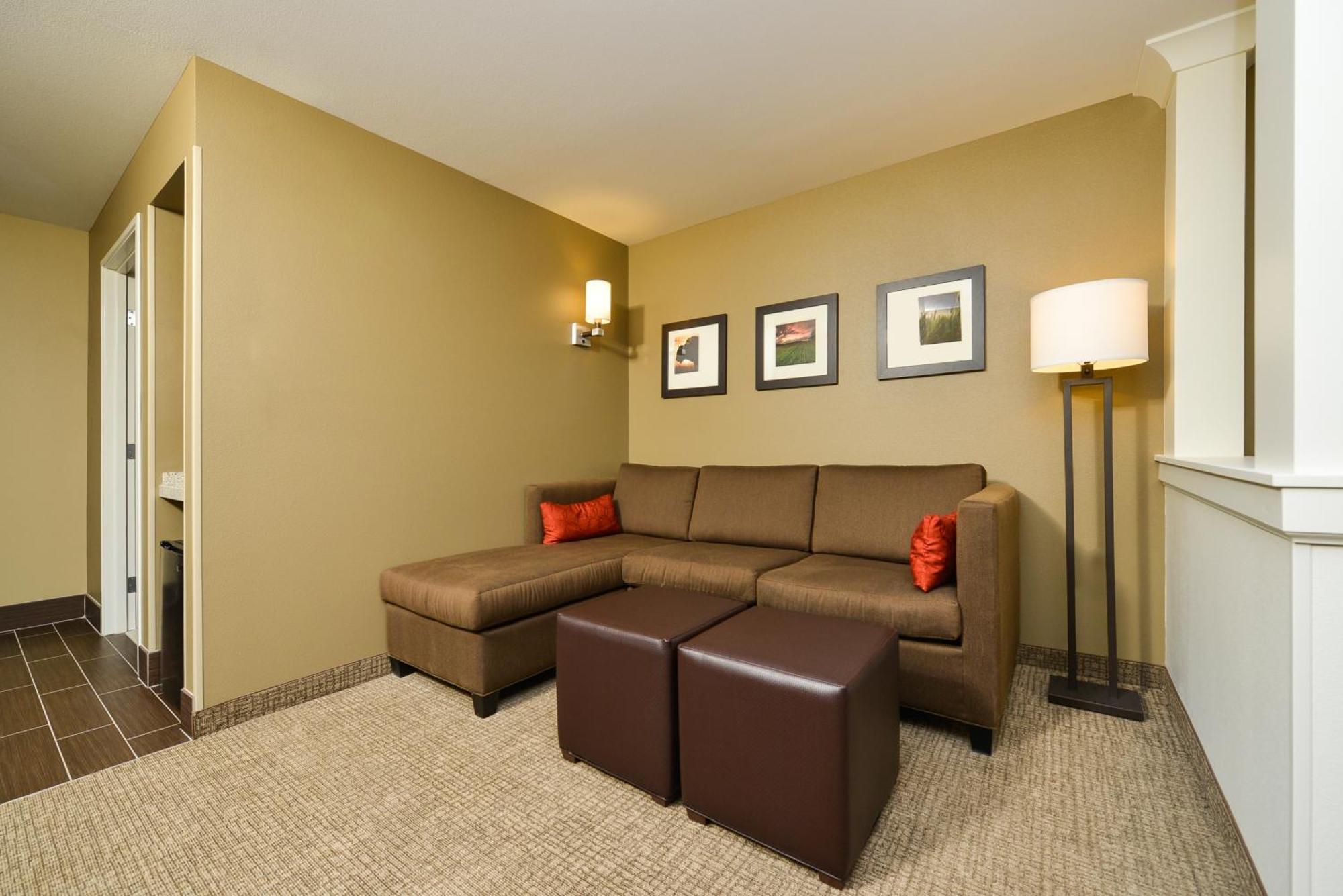 Comfort Suites Fargo Medical Center Extérieur photo