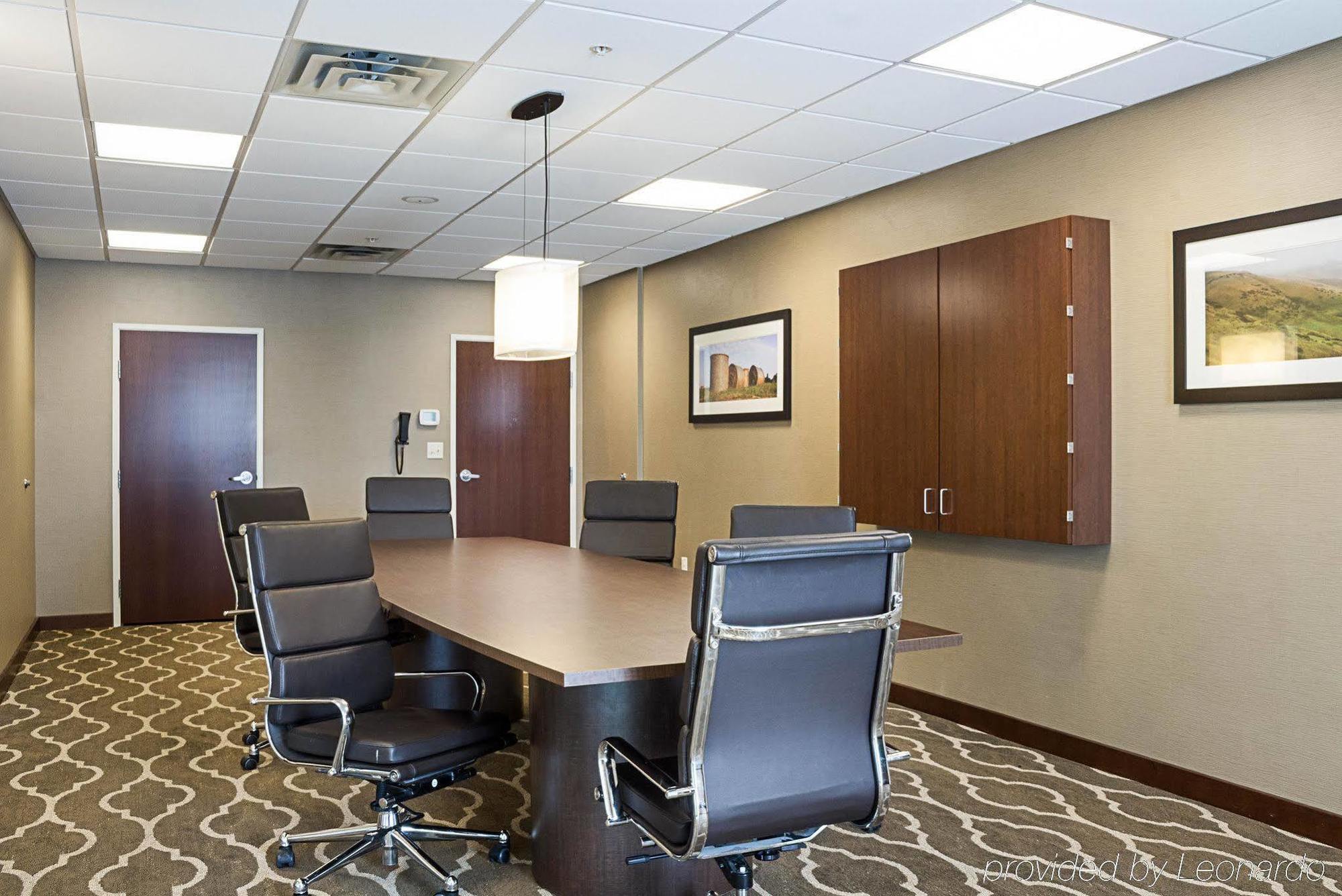 Comfort Suites Fargo Medical Center Extérieur photo