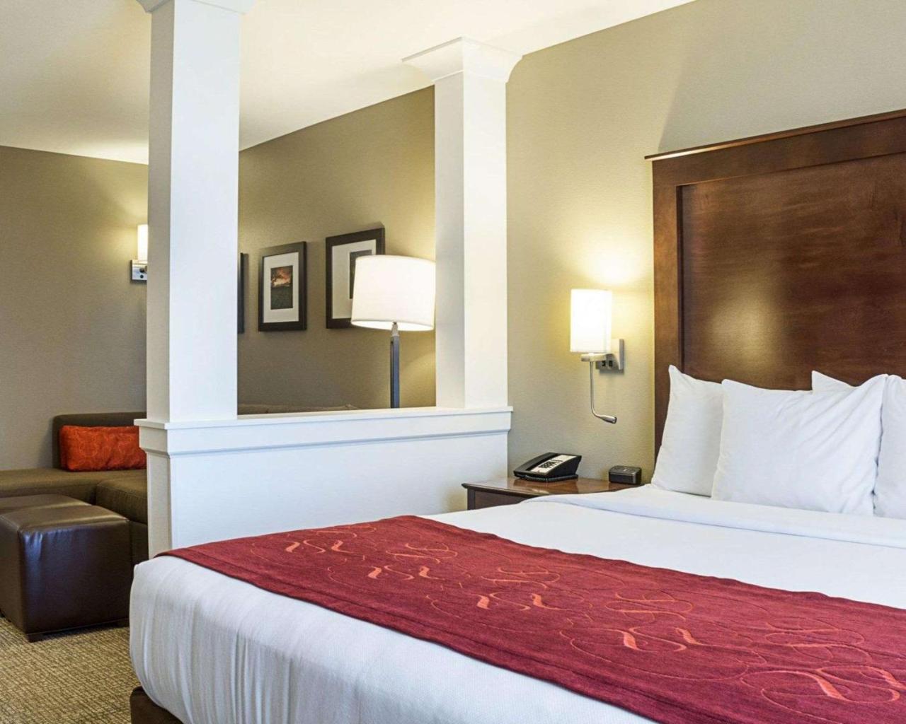Comfort Suites Fargo Medical Center Extérieur photo